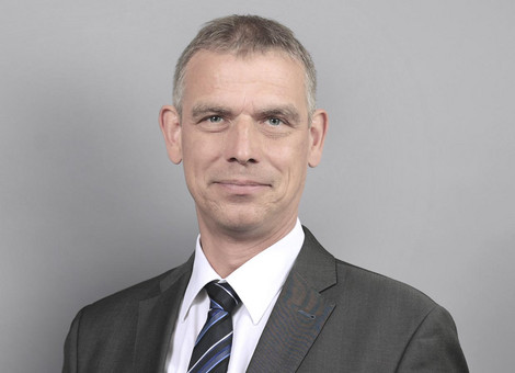  Wilfried Knöpfle