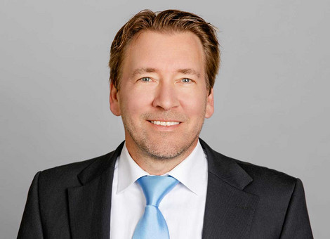 Dr Axel Löntz