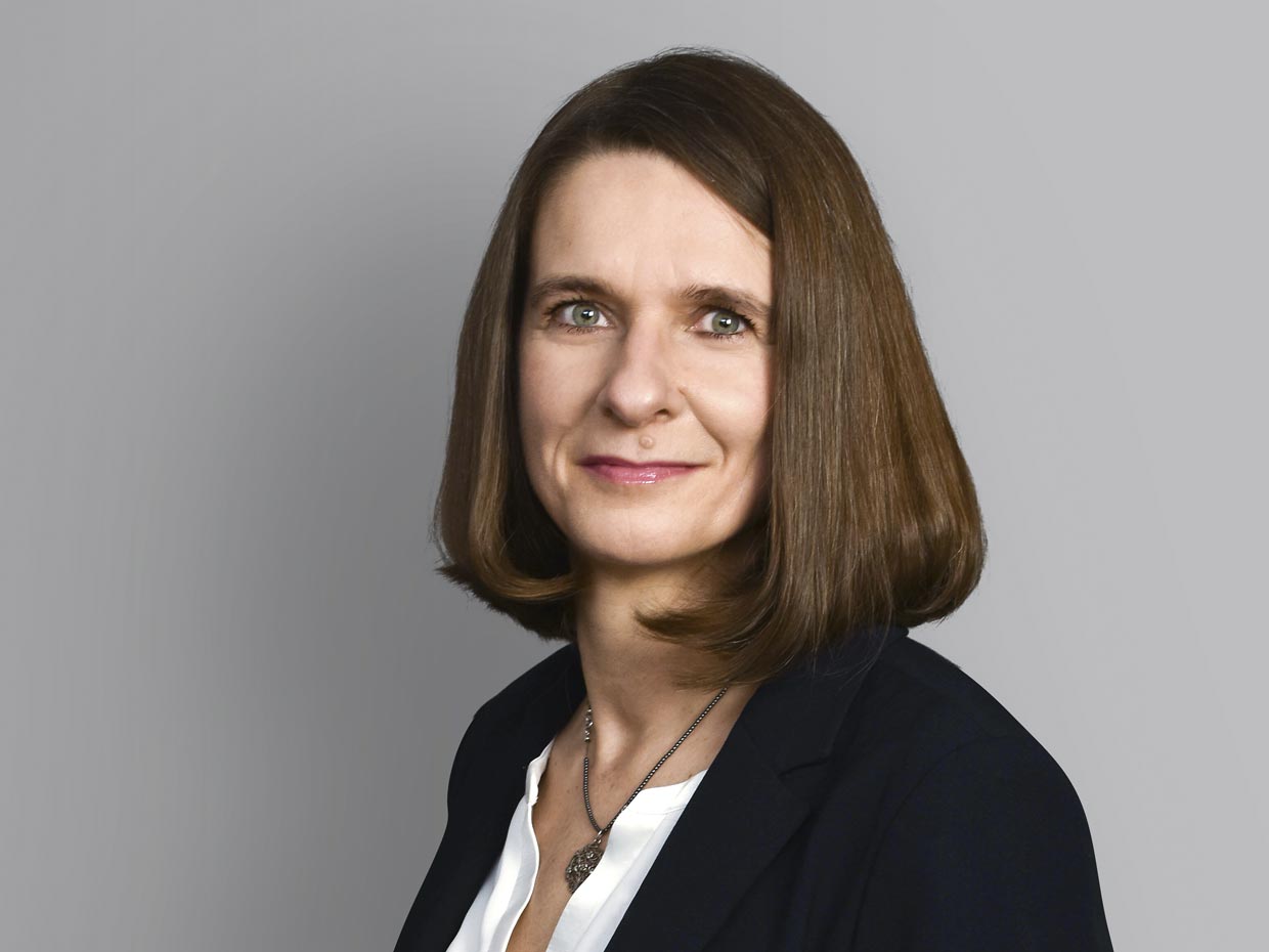  Paula Holey