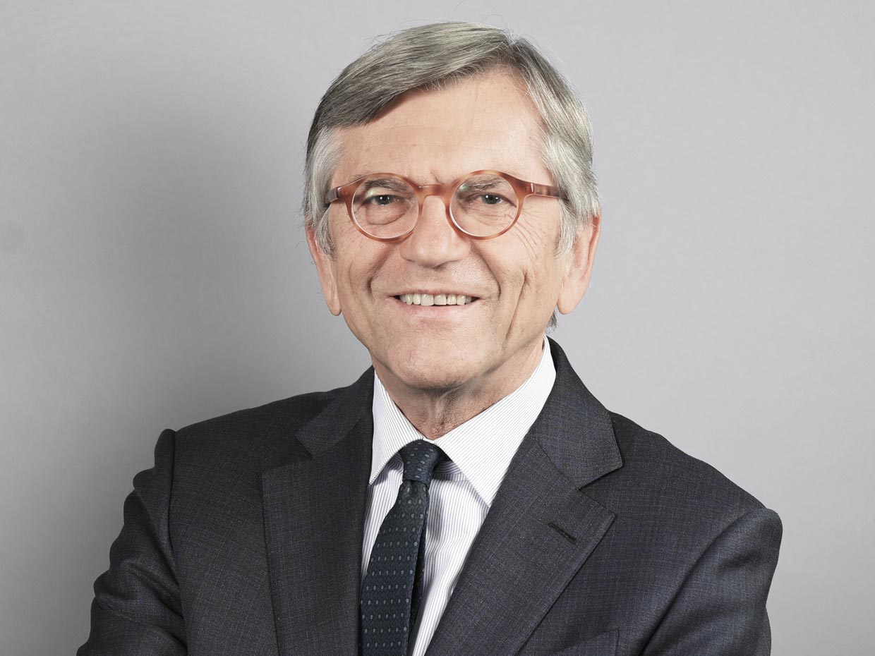  Prof. Dr. Claus Schild