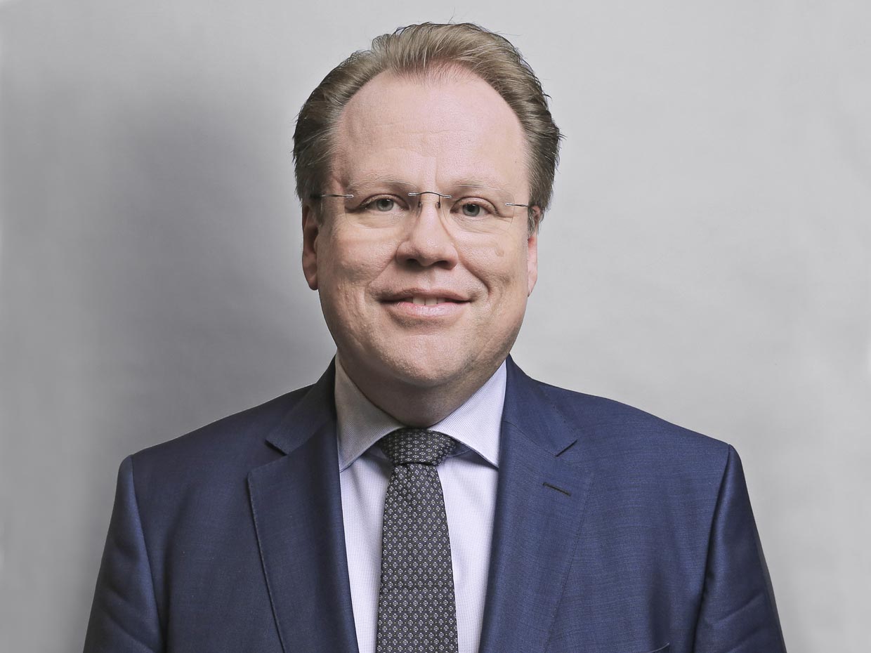  Dr. Stephan Zitzelsberger