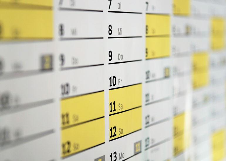 Die Abbildung zeigt einen Ausschnitt aus einem Jahreskalender.