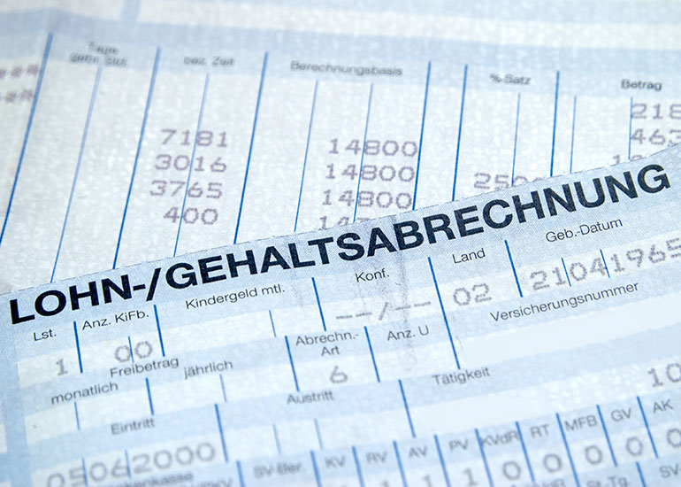 Blick auf eine Lohn-/Gehaltsabrechnung.